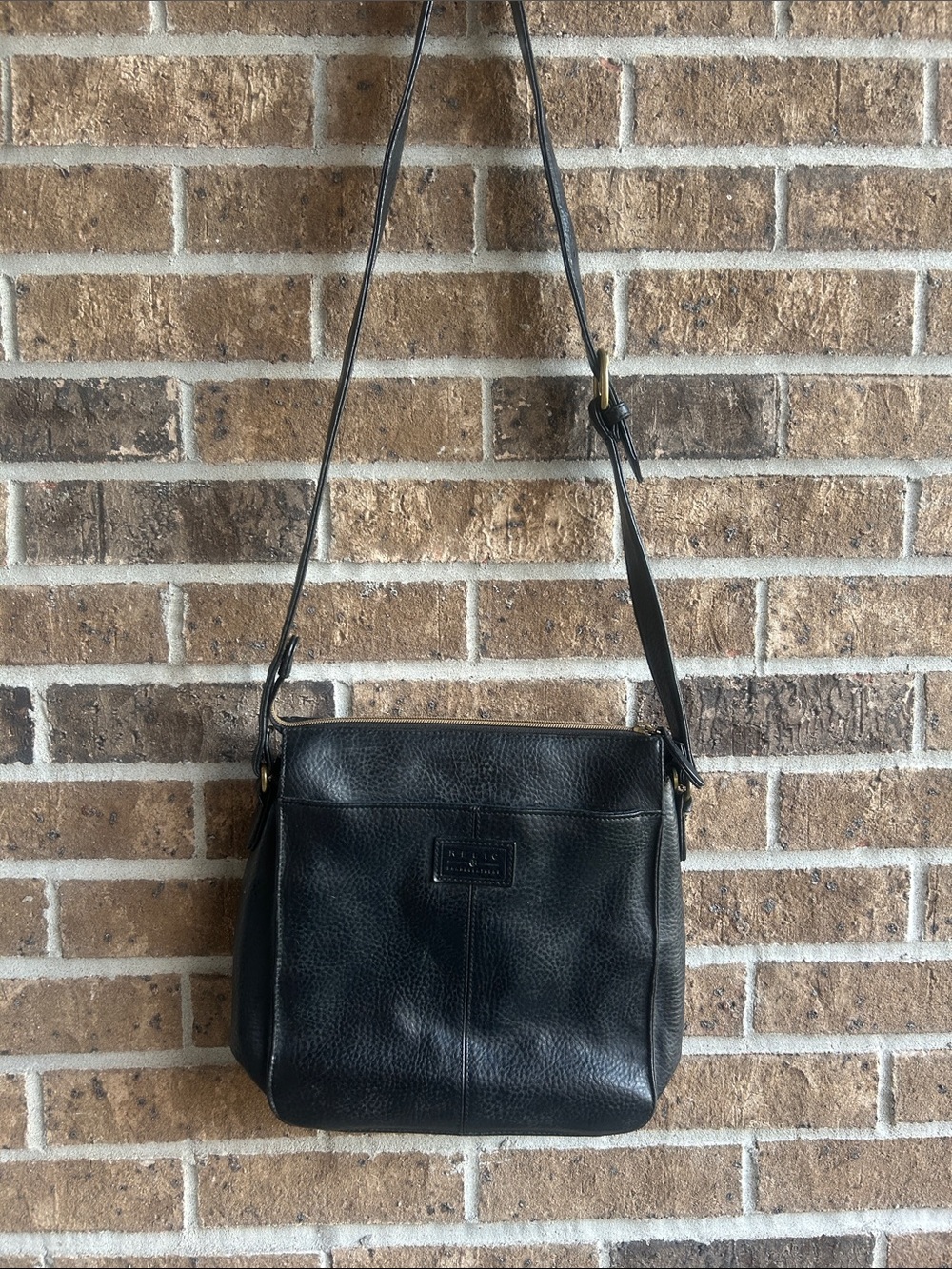 Vintage Relic Black Pebbled Leather Crossbody Bag
